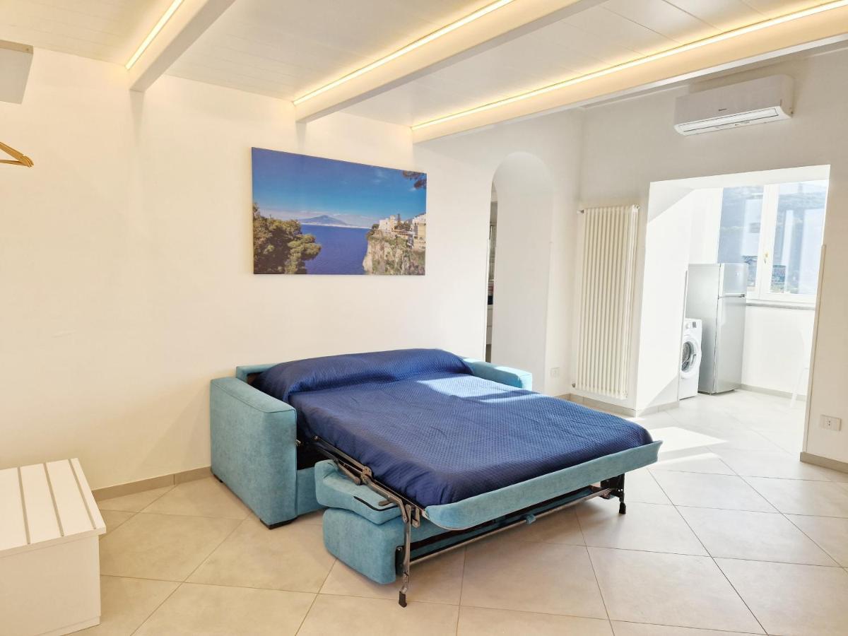 Savarese Luxury Palace Apartment Вико Екуензе Екстериор снимка