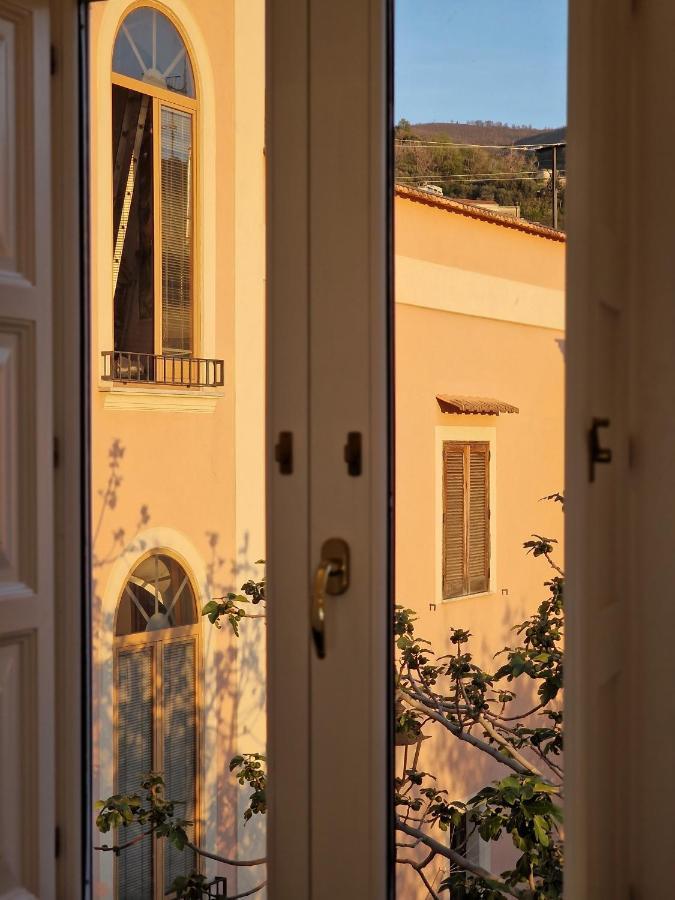 Savarese Luxury Palace Apartment Вико Екуензе Екстериор снимка