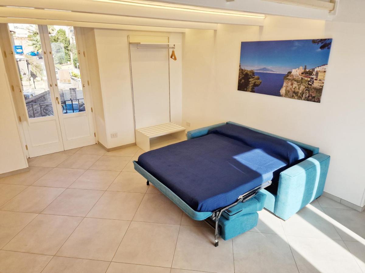 Savarese Luxury Palace Apartment Вико Екуензе Екстериор снимка