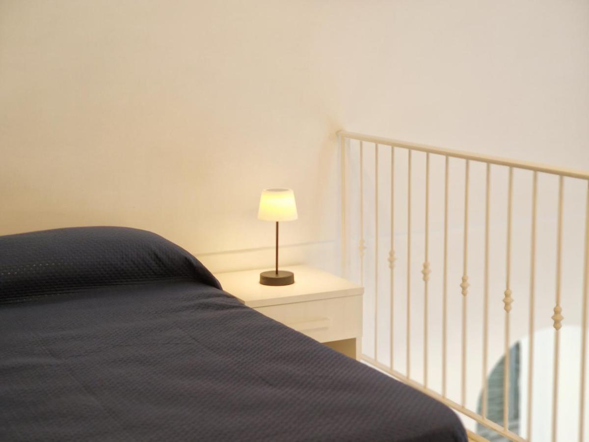 Savarese Luxury Palace Apartment Вико Екуензе Екстериор снимка